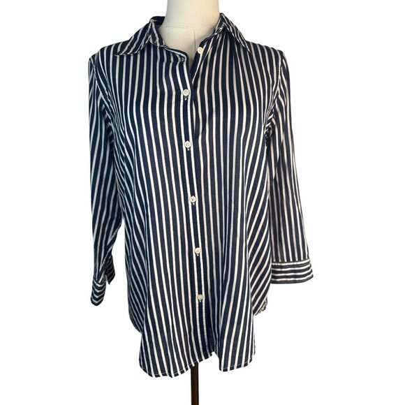 Lauren Ralph Lauren Medium Navy & White Striped Button-Up Shirt M 100% Cotton - Picture 2 of 10